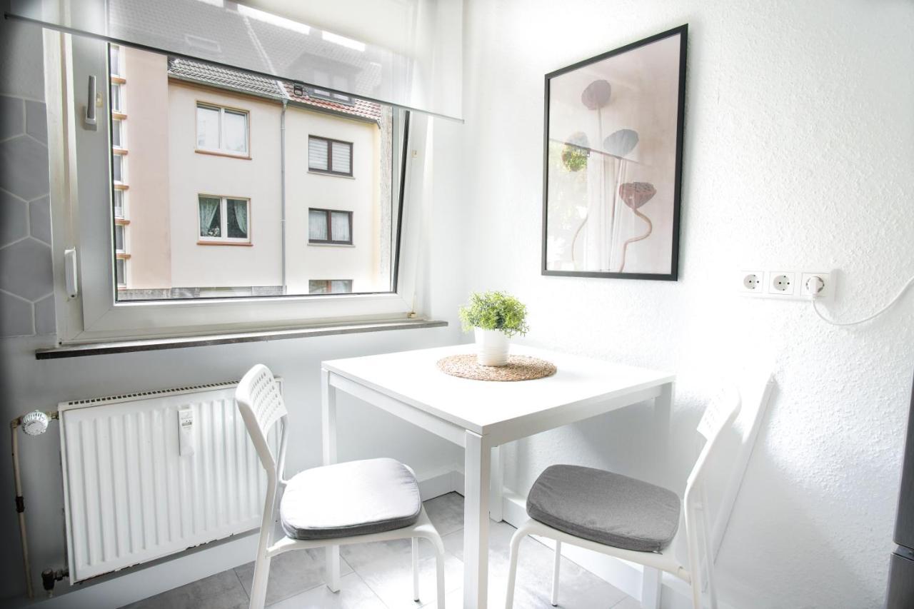 Homefy Bright And Cozy Holiday Apartment - Washer & Dryer - Free Parking Essen Extérieur photo